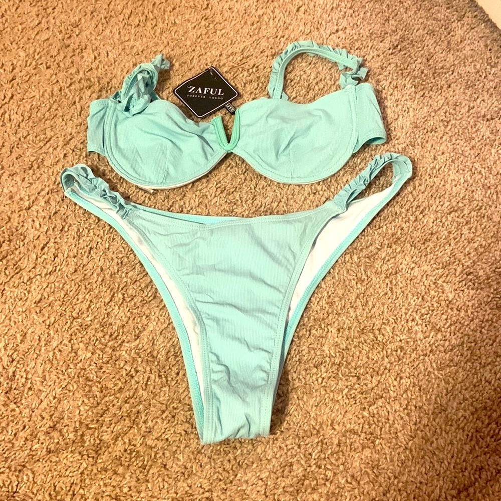 Zaful bathing suit (full set) never worn